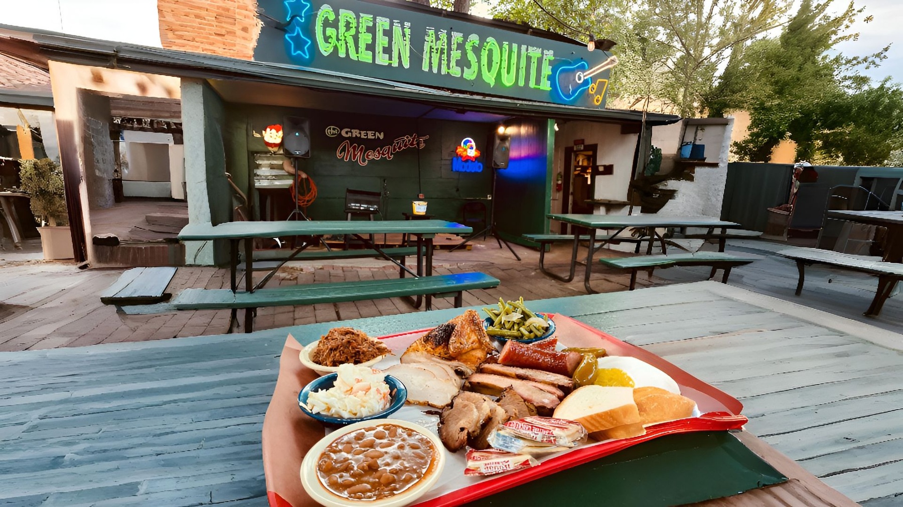 The Green Mesquite BBQ & More