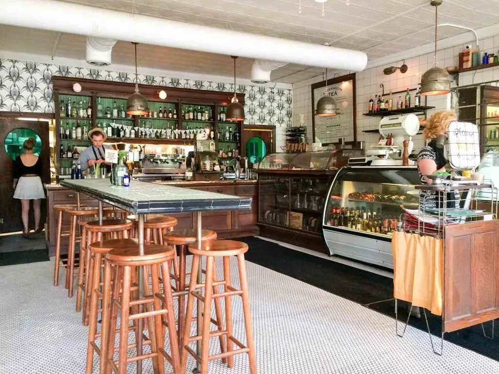 Hillside Farmacy