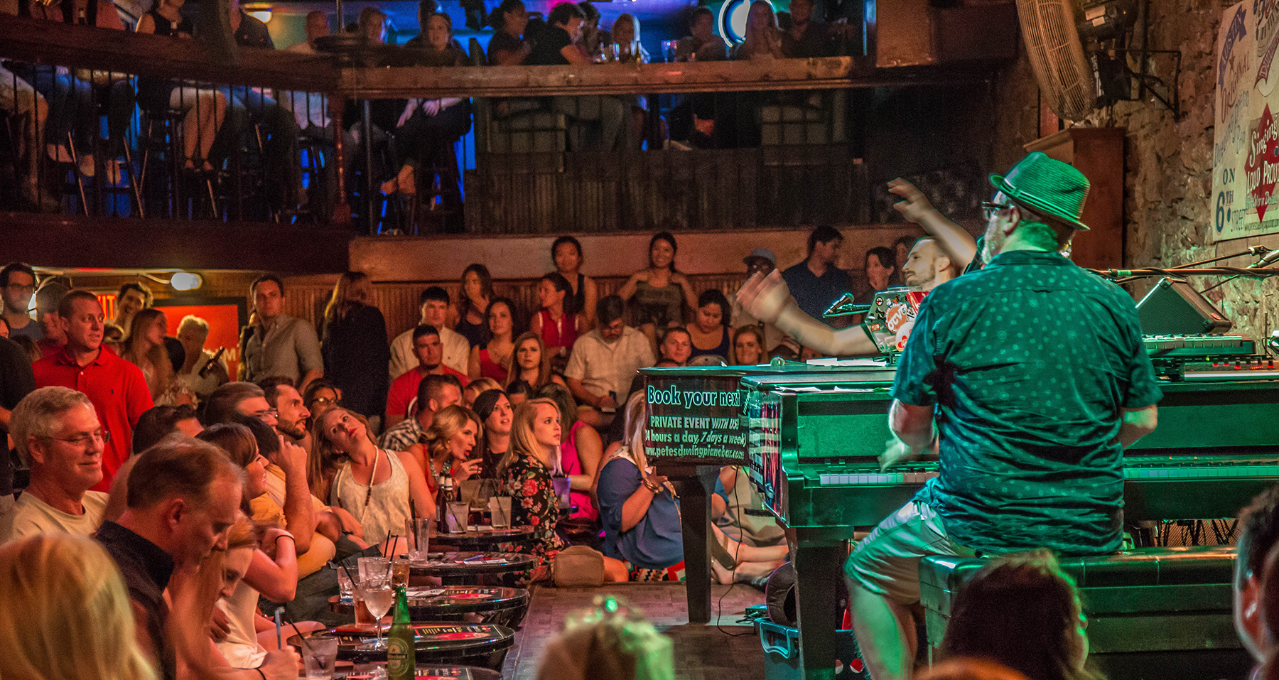 Pete’s Dueling Piano Bar