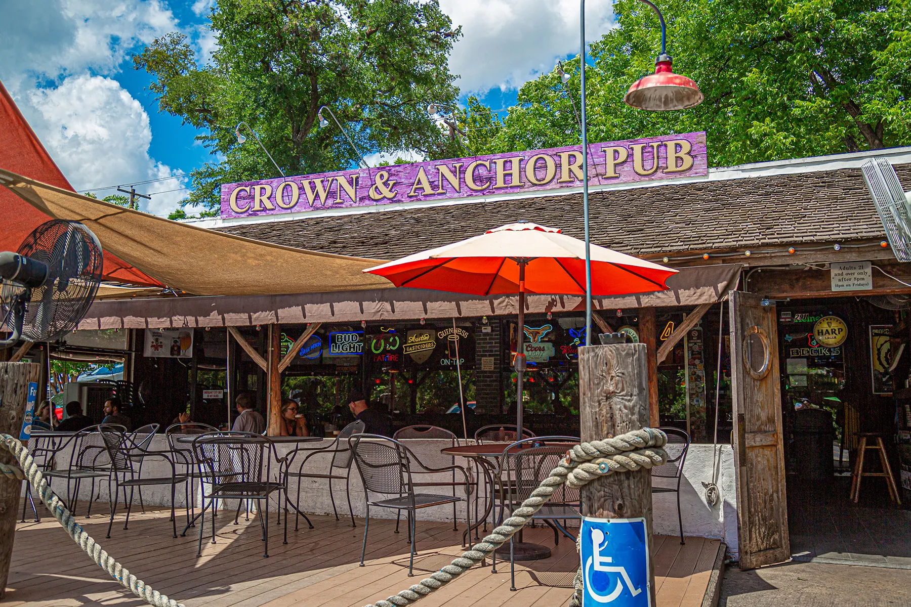 Crown & Anchor Pub